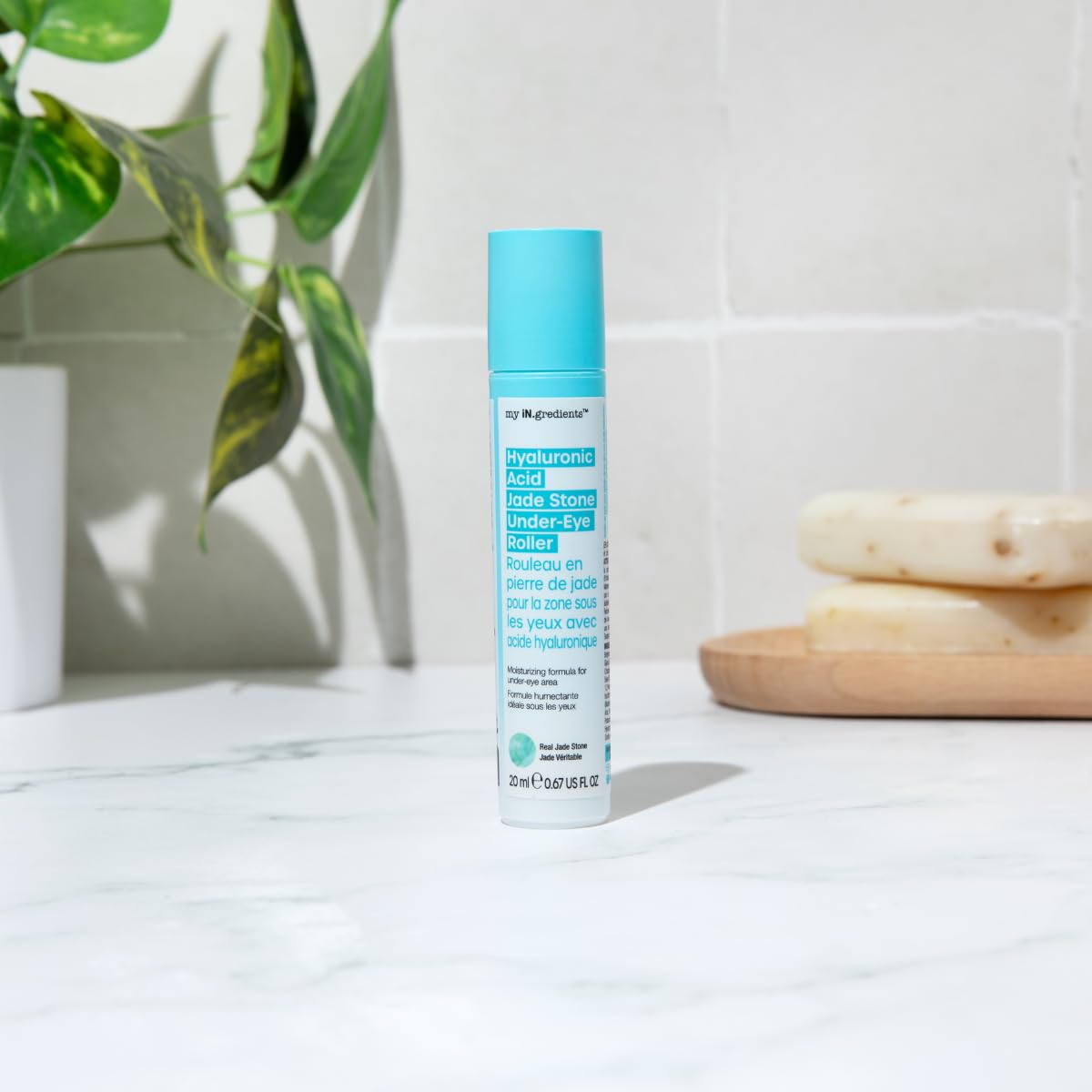 masque BAR My Ingredients Hydrating Under Eye Serum with 360° Jade Stone Roller (Hyaluronic Acid)