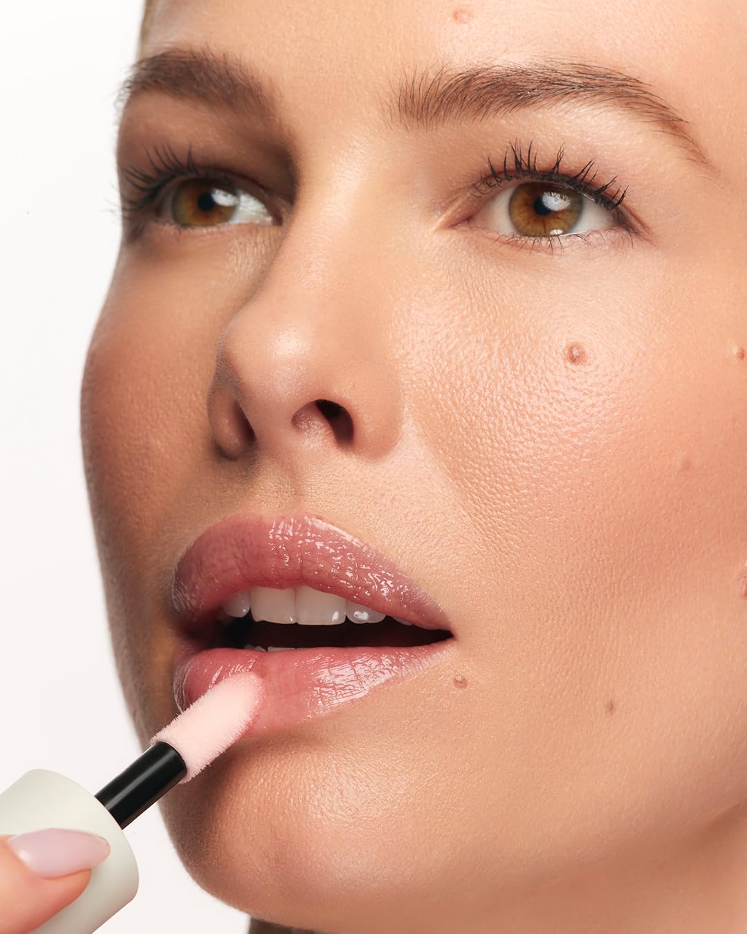 MAKE Beauty Serum Balm Hydrating Lip Oil. Vegan moisturizing lip gloss with plumping effect. Lip treatment cream for soft, smooth, shiny lips - Shade, Halo Moon