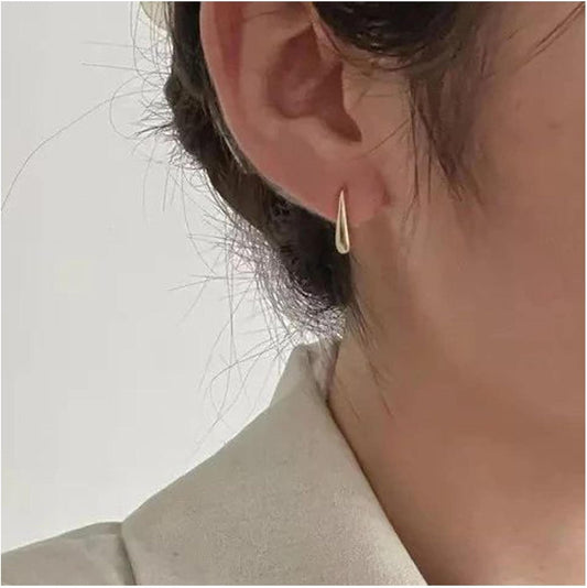 Vintage Water Drop Earrings Gold Teardrop Earrings Tiny Droplet Earrings Minimalist Everyday Earrings Jewelry for Women and Girls