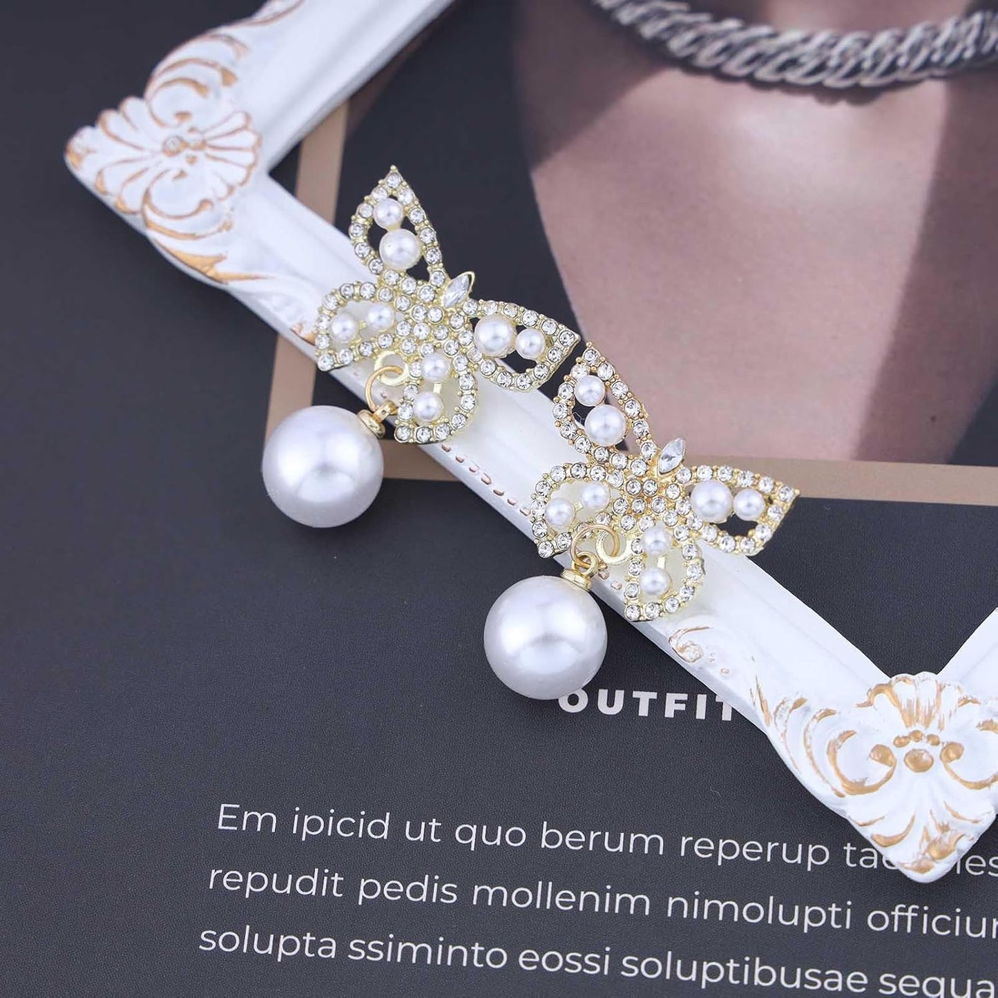 Vintage Crystal Pearl Butterfly Earrings Butterfly Pearl Drop Earrings Gold Rhinestone Butterfly Stud Earrings Cz Cluster Pearl Earrings Jewelry for Women