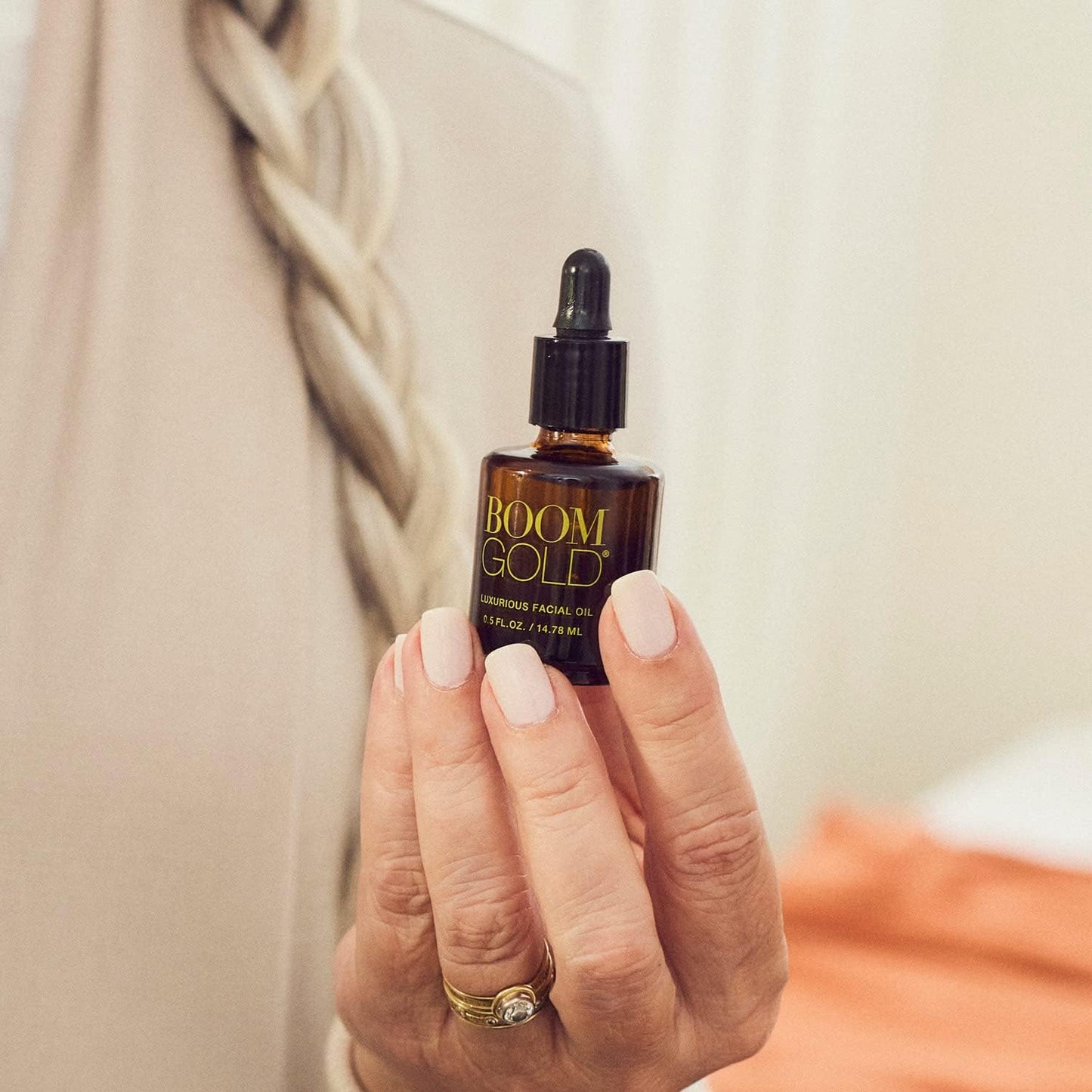 Boom Gold ™ Lightweight & Luxurious Facial Oil with Organic Ingredients for a Softer, Smoother, More Luminous Skin, with Kukui Nut & Frankincense Oil, Boom Beauty by Cindy Joseph (0.5 Oz)