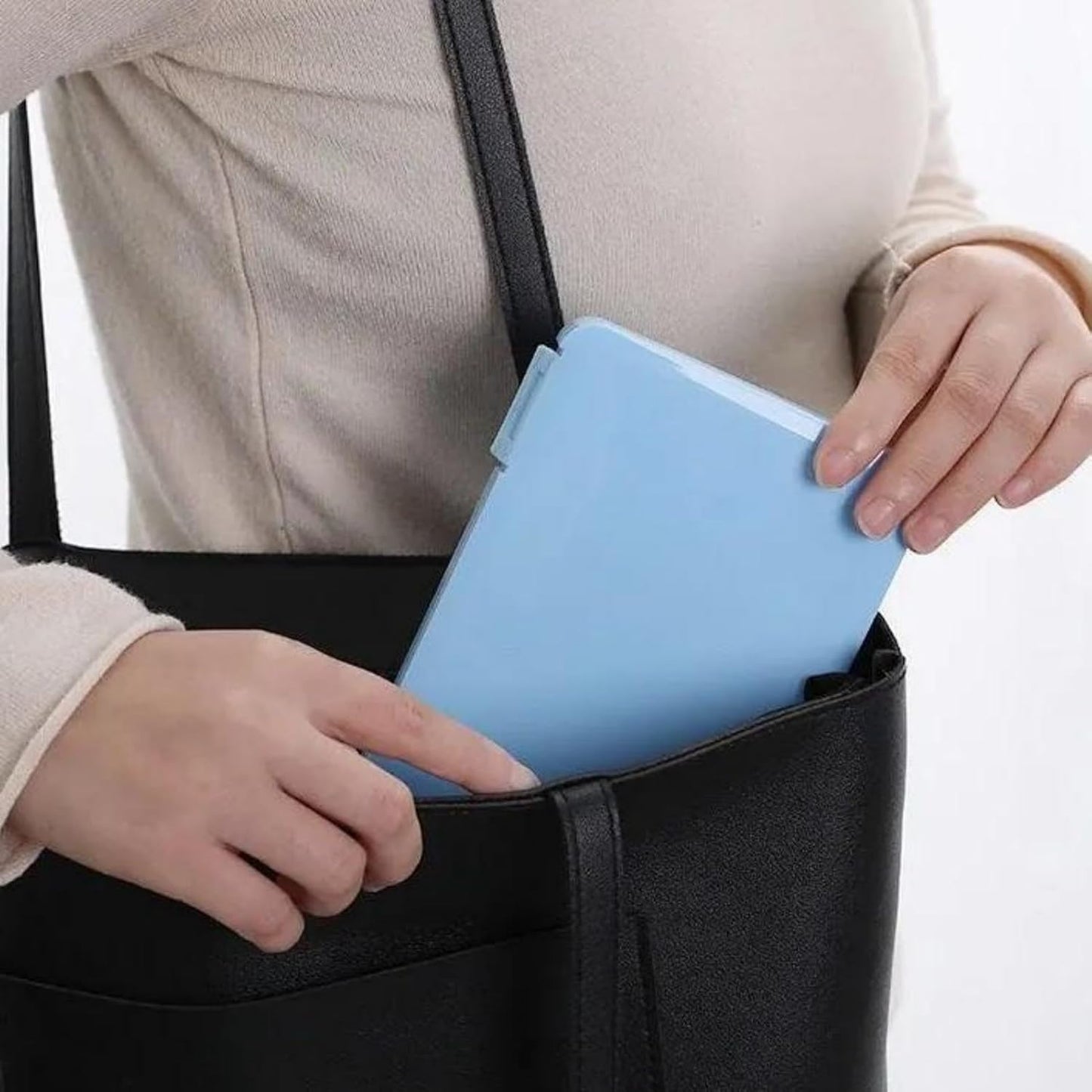 Masks Organizer, False Eyelashes Storage Box Portable,Face Masks Plastic Case Storage Box (Blue)