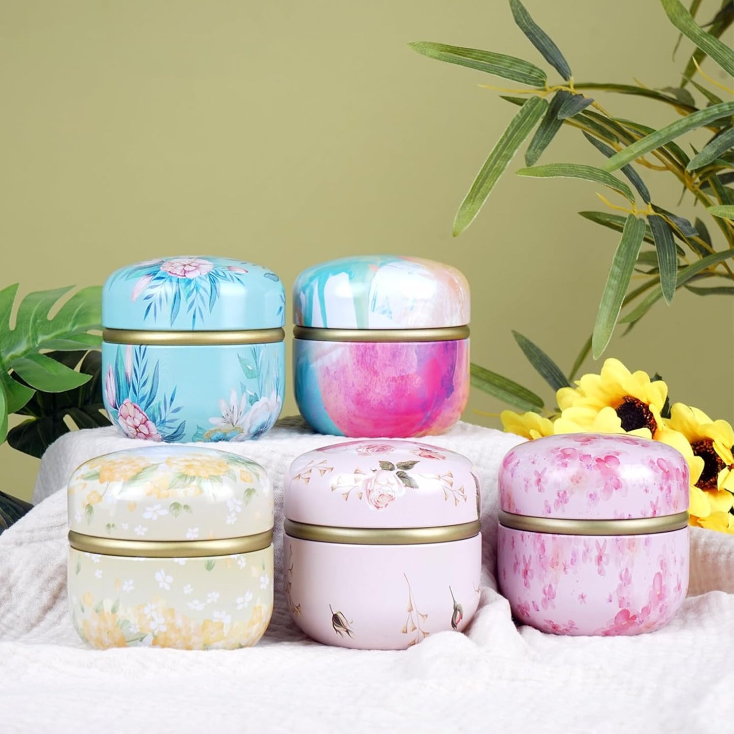 SHIMIDO Body Powder Puff and Container, 3.15" Portable Empty Body Powder Container for Baby Women's Loose Dusting Powder, Powder Case Box with Lids for Bath, Travel and Home Use (Old time)