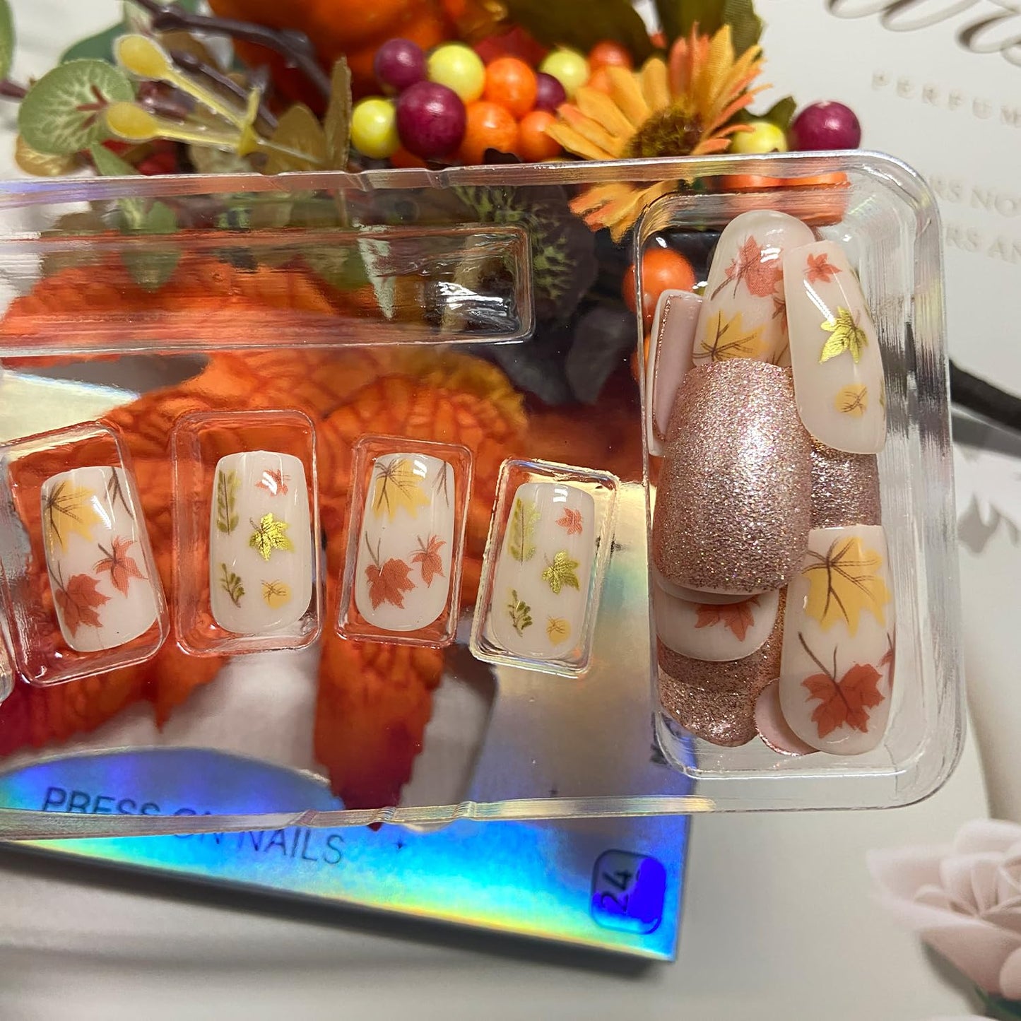 Glitter Fall Press on Nails Medium Square Thanksgiving Fake Nails with Maple Leaf Design Autumn Acrylic Glue on Nail Glossy Maple Leaves Artificial Stick on Nail for Women DIY Manicure