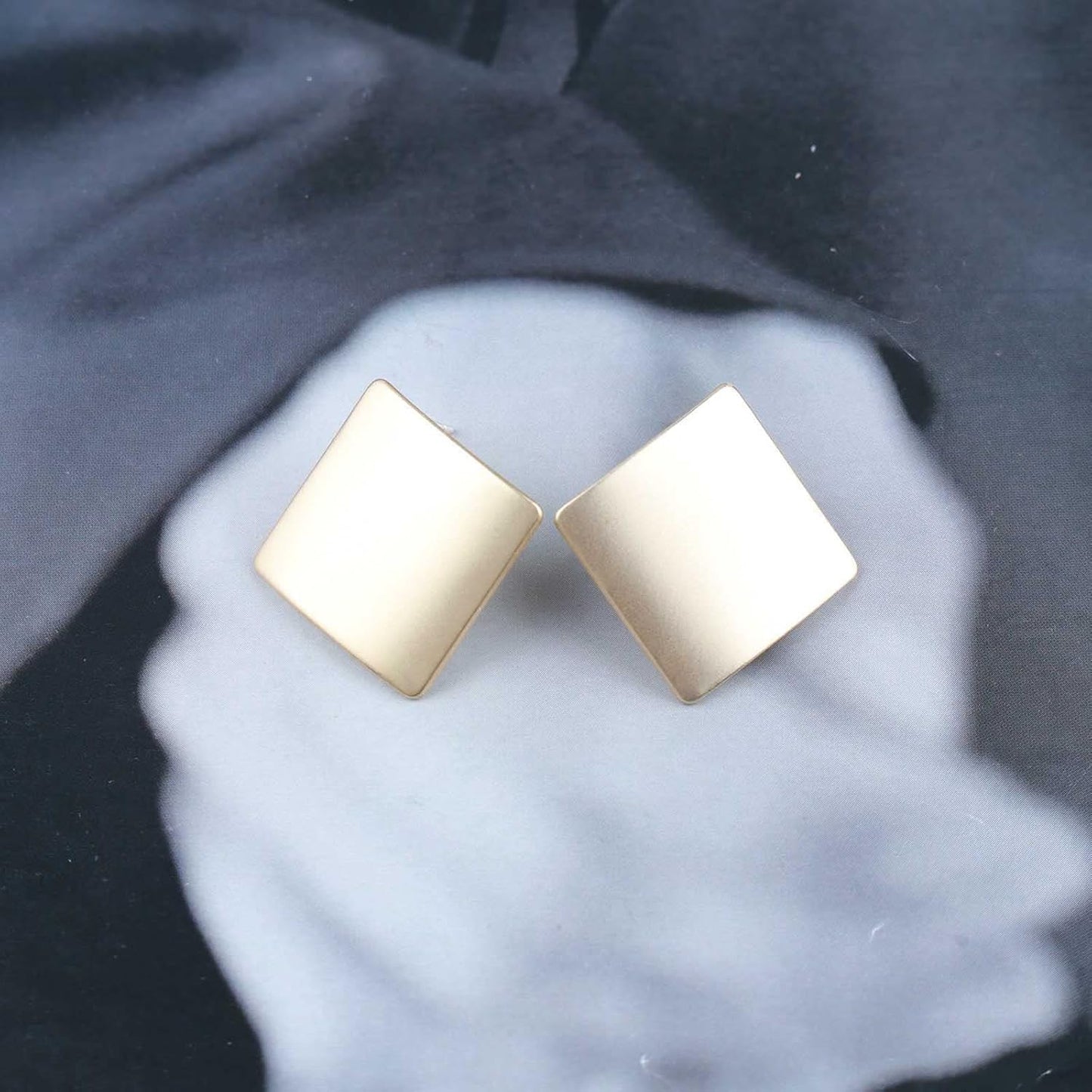 Vintage Square Stud Earrings Square Shape Earrings Geometric Gold Earrings Minimalist Earrings Jewelry for Women and Girls